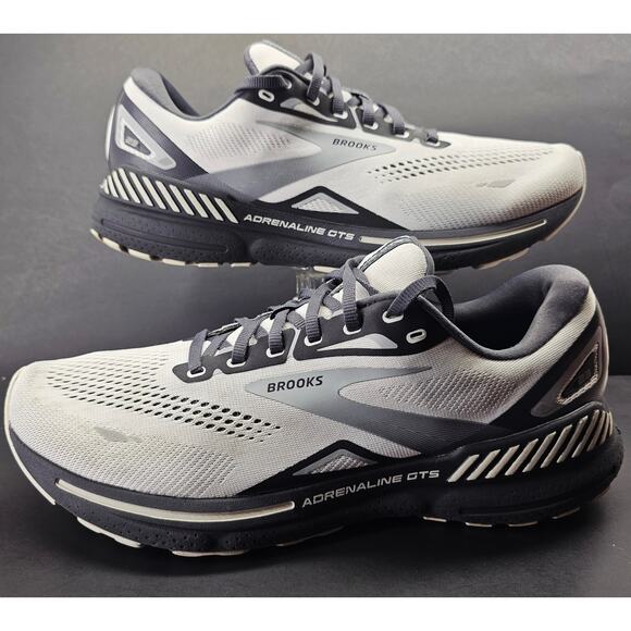Brooks Men 11.5 Comfy footwear main image 5